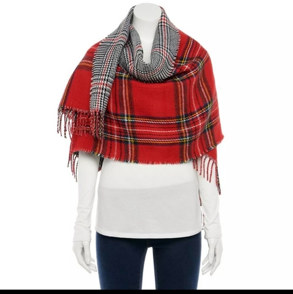 NWT Reversible Scarf Shawl, Two Patterns, Apt. 9 - Picture 1 of 1